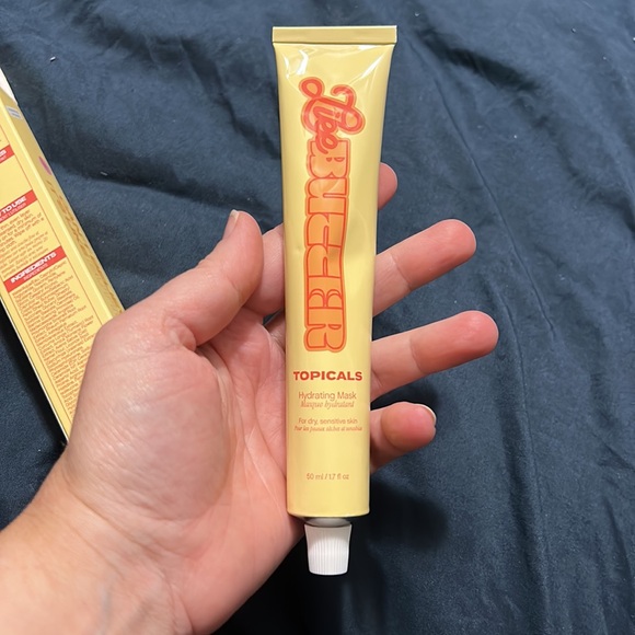 Brand new sealed Topicals mask - Picture 6 of 7